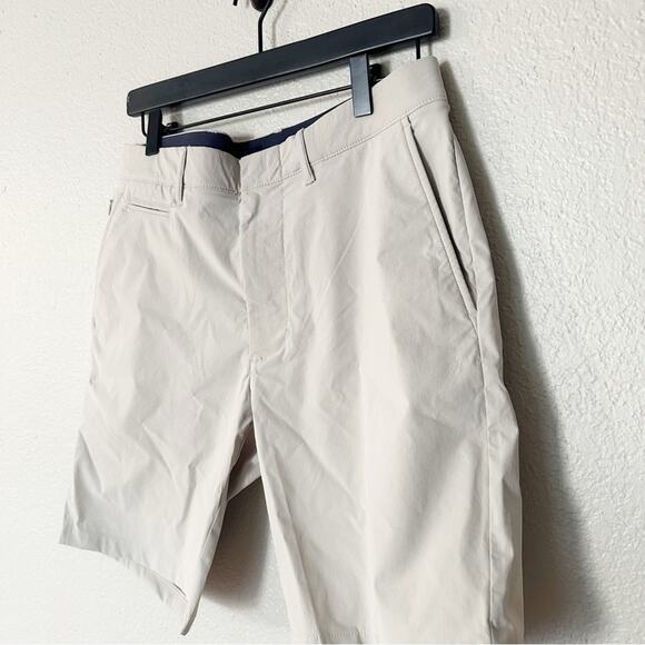 J. Crew Shorts Mens 9" Tech Performance UPF 50 Sun Protection Sport Stone Sz 31 - Picture 4 of 10